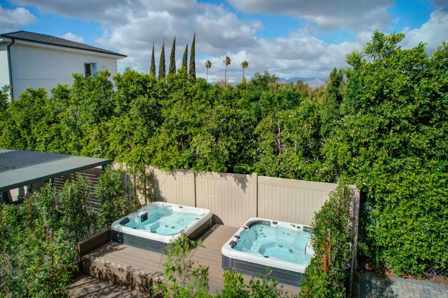 Hot Tubs & Spa Deck